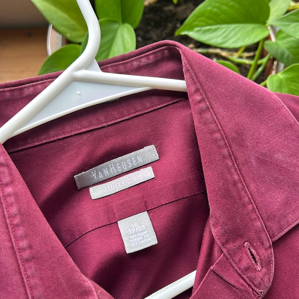 Van Heusen button up